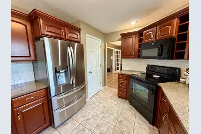 305 Prairieview Drive, Hudson, IL 61748 - Photo 10
