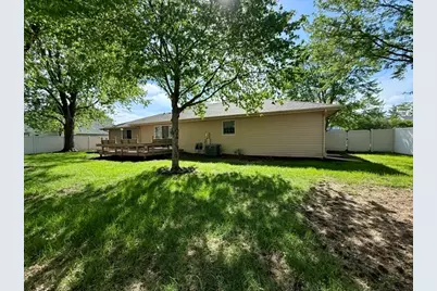 704 Wesley Avenue, Savoy, IL 61874 - Photo 8