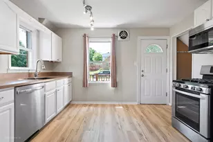 33191 N Sunset Ave, Grayslake, IL 60030 - Photo 8