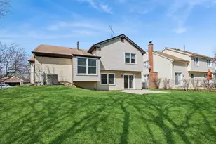 917 Shambliss Ln, Buffalo Grove, IL 60089 - Photo 24