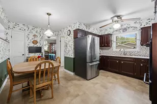 27W231 Bolles Ave, Winfield, IL 60190 - Photo 6