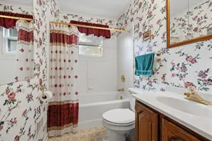 27W231 Bolles Ave, Winfield, IL 60190 - Photo 16