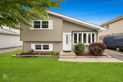 167 Ridgewood Avenue, Bensenville, IL 60106 - Photo 1
