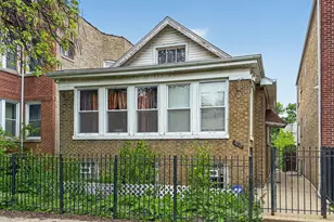3018 W Gunnison St, Chicago, IL 60625 - Photo 1