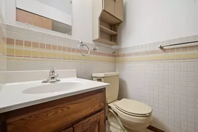 2710 E Washington Street, Bloomington, IL 61704 - Photo 14