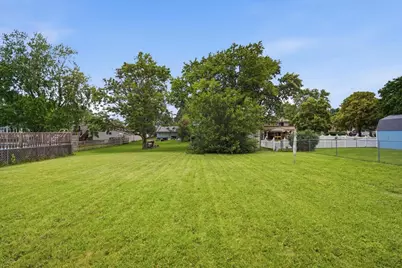 2710 E Washington Street, Bloomington, IL 61704 - Photo 24