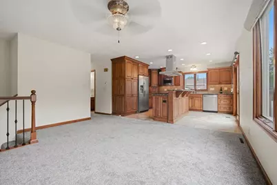 2710 E Washington Street, Bloomington, IL 61704 - Photo 4