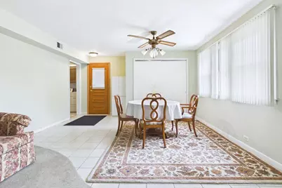 921 N Harold Avenue, Melrose Park, IL 60164 - Photo 12