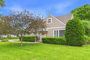 921 N Harold Ave, Melrose Park, IL 60164 - Photo 2