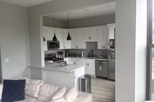 1456 W Addison St, Chicago, IL 60613 - Photo 6