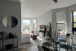 1456 W Addison St, Chicago, IL 60613 - Photo 2