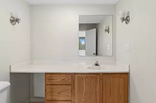 460 Raintree Ct, Glen Ellyn, IL 60137 - Photo 16