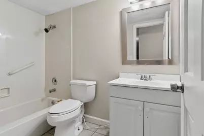 460 Raintree Court #2N, Glen Ellyn, IL 60137 - Photo 12