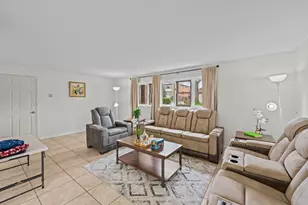 11201 S Helena Dr, Palos Hills, IL 60465 - Photo 36