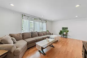 11201 S Helena Dr, Palos Hills, IL 60465 - Photo 20
