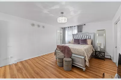 11201 S Helena Drive, Palos Hills, IL 60465 - Photo 10