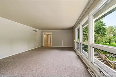 38W042 Silver Glen Road, Saint Charles, IL 60175 - Photo 4