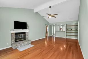 1212 Quail Run Dr, Savoy, IL 61874 - Photo 8