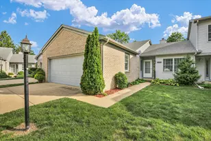 1212 Quail Run Dr, Savoy, IL 61874 - Photo 2