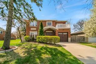 701 Oakton St, Park Ridge, IL 60068 - Photo 1