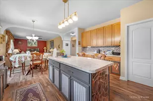 730 Charismatic Dr, Oswego, IL 60543 - Photo 12