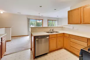 365 Stonington Pl, South Elgin, IL 60177 - Photo 8