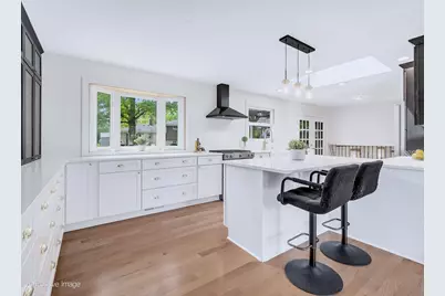 7724 Knottingham Lane, Downers Grove, IL 60516 - Photo 6