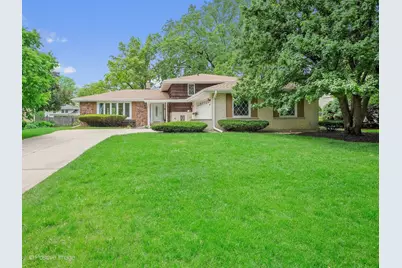 7724 Knottingham Lane, Downers Grove, IL 60516 - Photo 1
