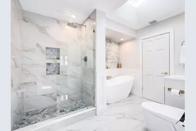 7724 Knottingham Lane, Downers Grove, IL 60516 - Photo 22