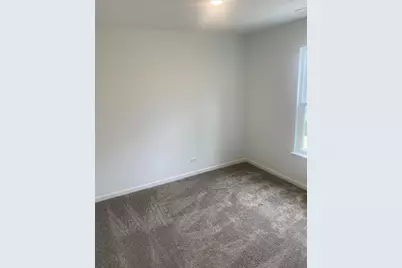 638 Wolverine Drive, Aurora, IL 60502 - Photo 6