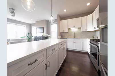 2243 N Lister Avenue #402, Chicago, IL 60614 - Photo 4