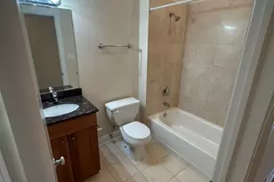2656 N Hamlin Ave, Chicago, IL 60647 - Photo 8