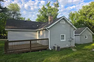 7602 Arbor Rd, Wonder Lake, IL 60097 - Photo 4