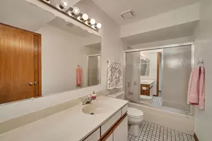 17808 Cameron Pkwy, Orland Park, IL 60467 - Photo 22