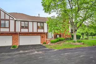 17808 Cameron Pkwy, Orland Park, IL 60467 - Photo 2