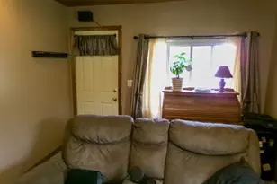 3325 Halsted St, Steger, IL 60475 - Photo 12