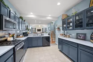 640 Schumann St, Woodstock, IL 60098 - Photo 6