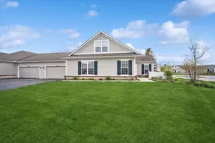 640 Schumann St, Woodstock, IL 60098 - Photo 16
