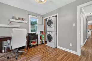 183 Sunset Dr, Carpentersville, IL 60110 - Photo 16
