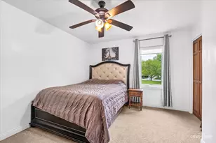 45 Briargate Cir, Sugar Grove, IL 60554 - Photo 16