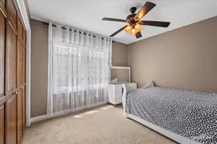 45 Briargate Cir, Sugar Grove, IL 60554 - Photo 18
