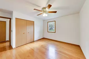 394 Pine Grove Ave, Gurnee, IL 60031 - Photo 14