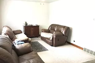 4812 S Leclaire Ave, Chicago, IL 60638 - Photo 2