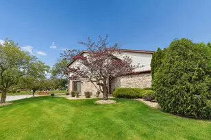 19726 Lake Shore Dr Ct, Lynwood, IL 60411 - Photo 24