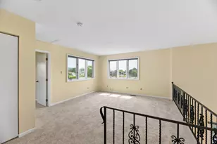 19726 Lake Shore Dr Ct, Lynwood, IL 60411 - Photo 12