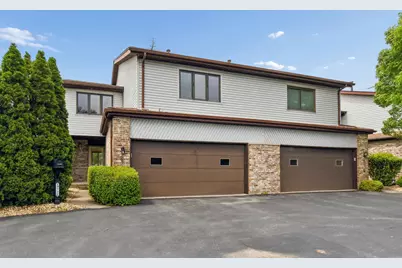 19726 Lake Shore Drive Court, Lynwood, IL 60411 - Photo 2