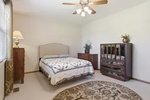 672 Cadillac Cir, Romeoville, IL 60446 - Photo 10