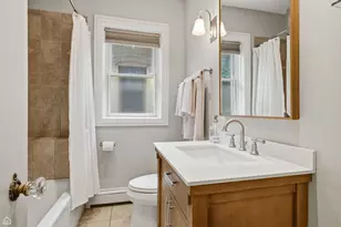 5822 N Sacramento Ave, Chicago, IL 60659 - Photo 14