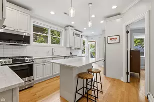 5822 N Sacramento Ave, Chicago, IL 60659 - Photo 8