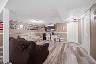 1905 20th Ave, Sterling, IL 61081 - Photo 18